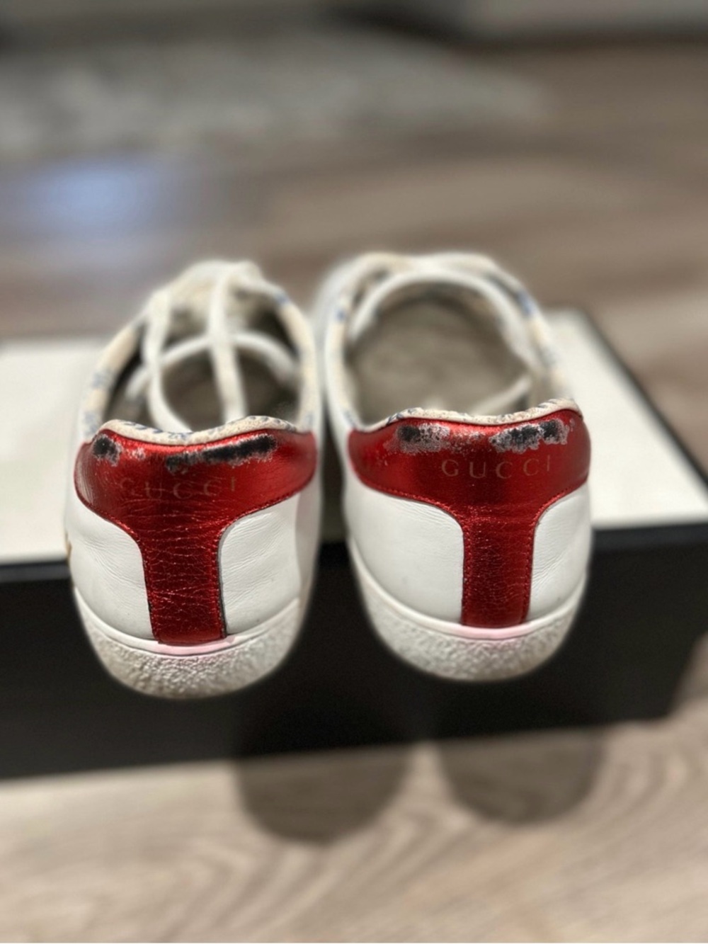 Gucci White Leather Sneakers with Red & Green Stripe and Gold Logo - Picture 6 of 11